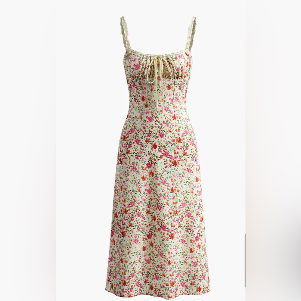 COMMENSE Floral Print Trim Cami Midi Dress
size Medium Spaghetti straps NWT